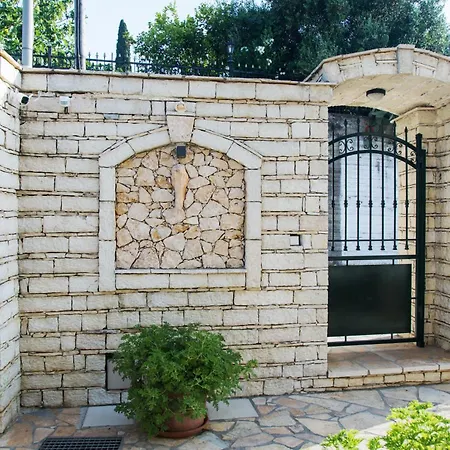 Daire Ilianas R&f Luxury Perama (Corfu)