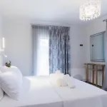 Ilianas R&f Luxury * Perama (Corfu)